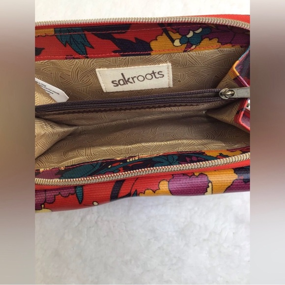 Sakroots Wallet - Picture 3 of 6